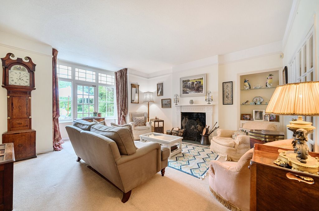 Property photo 3 of 15