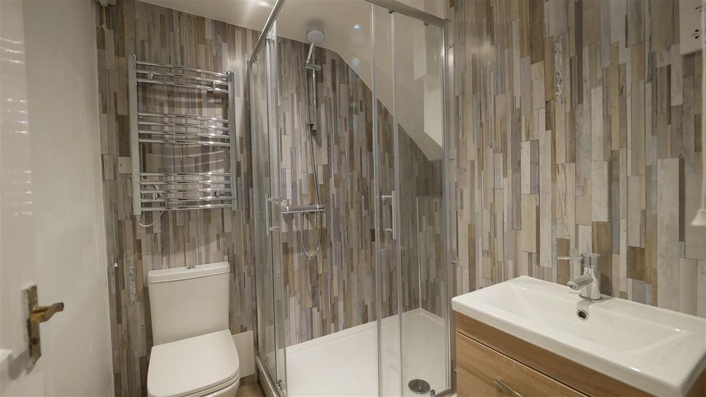 Property photo 3 of 10 Ground Floor Bathroom