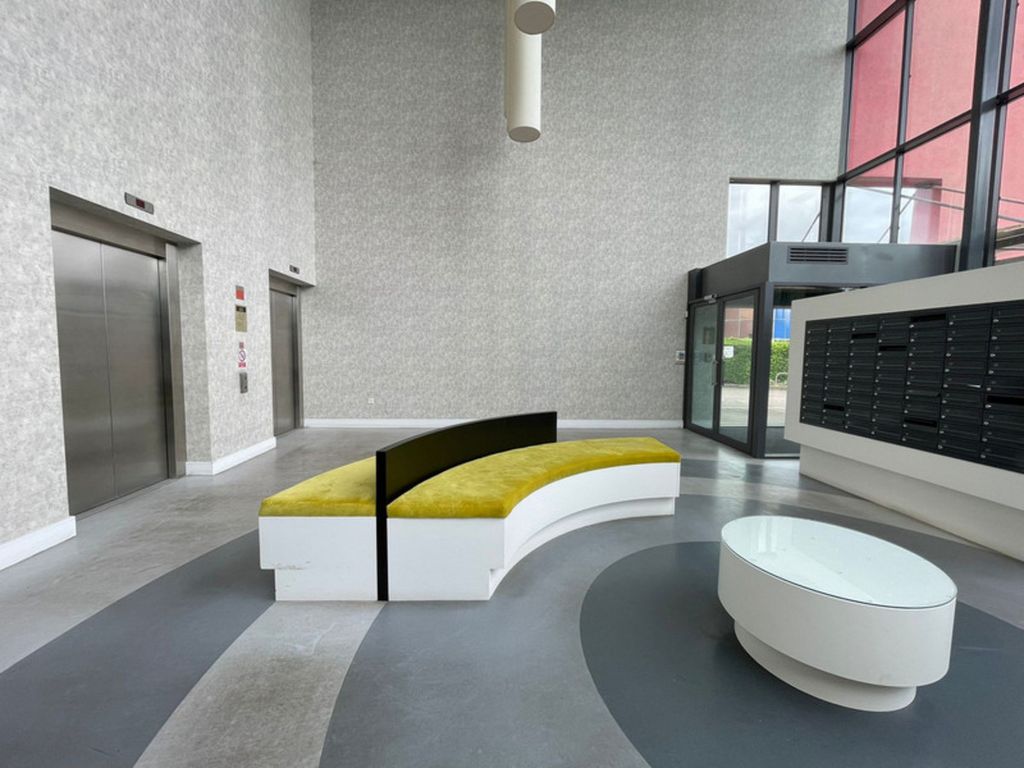 Property photo 3 of 11