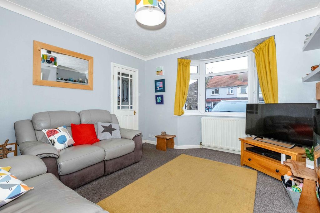 Property photo 3 of 23 First Avenue-25.Jpg