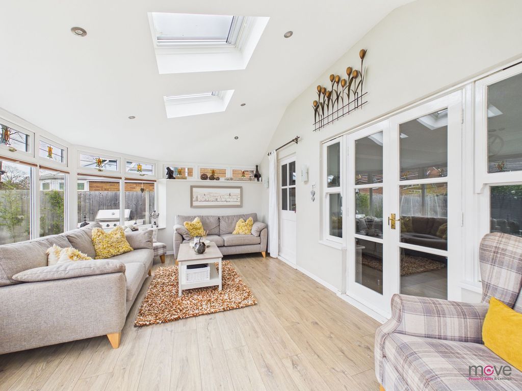 Property photo 2 of 21