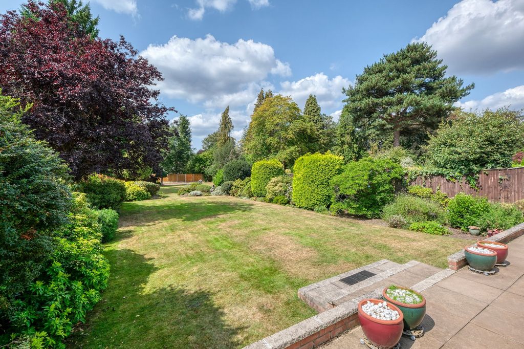 Property photo 2 of 19