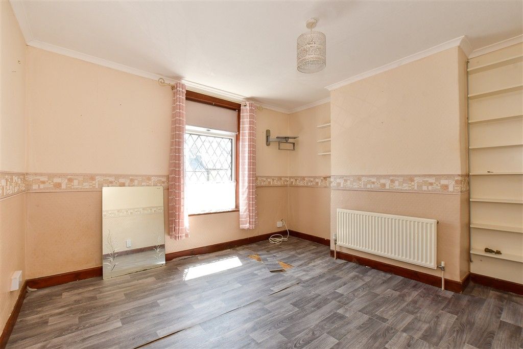 Property photo 3 of 8 Bedroom 1
