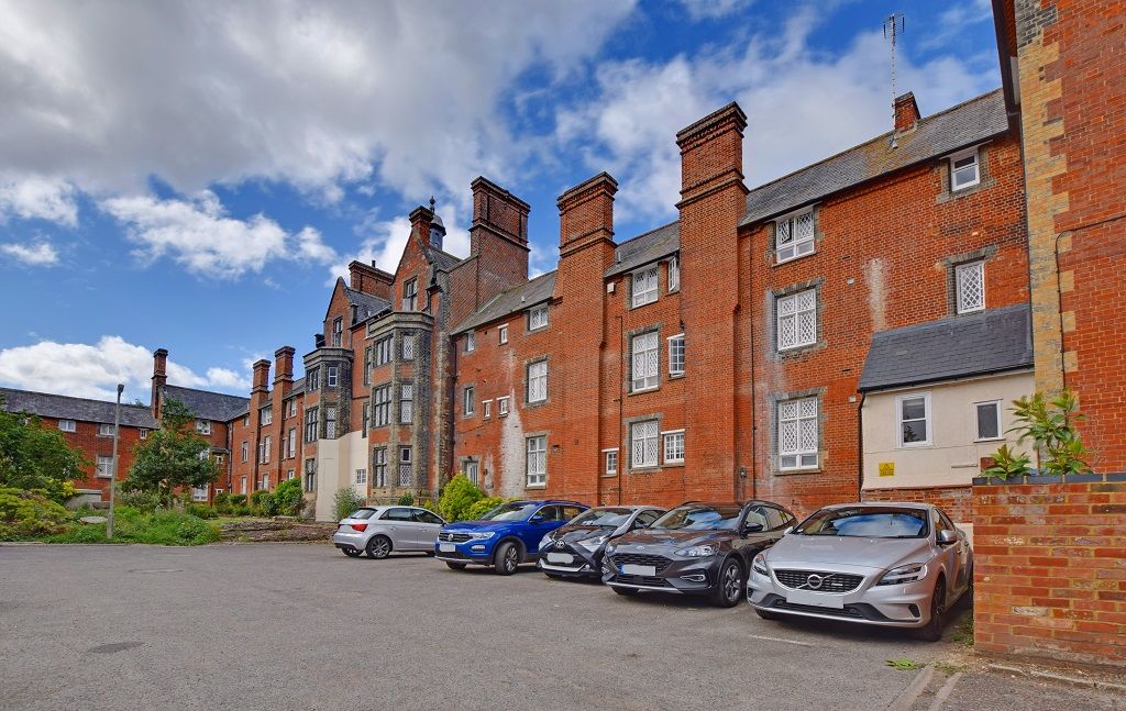 Property photo 1 of 15 Dsc_0638-Dsc_0640