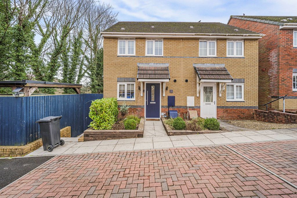 Property photo 1 of 30