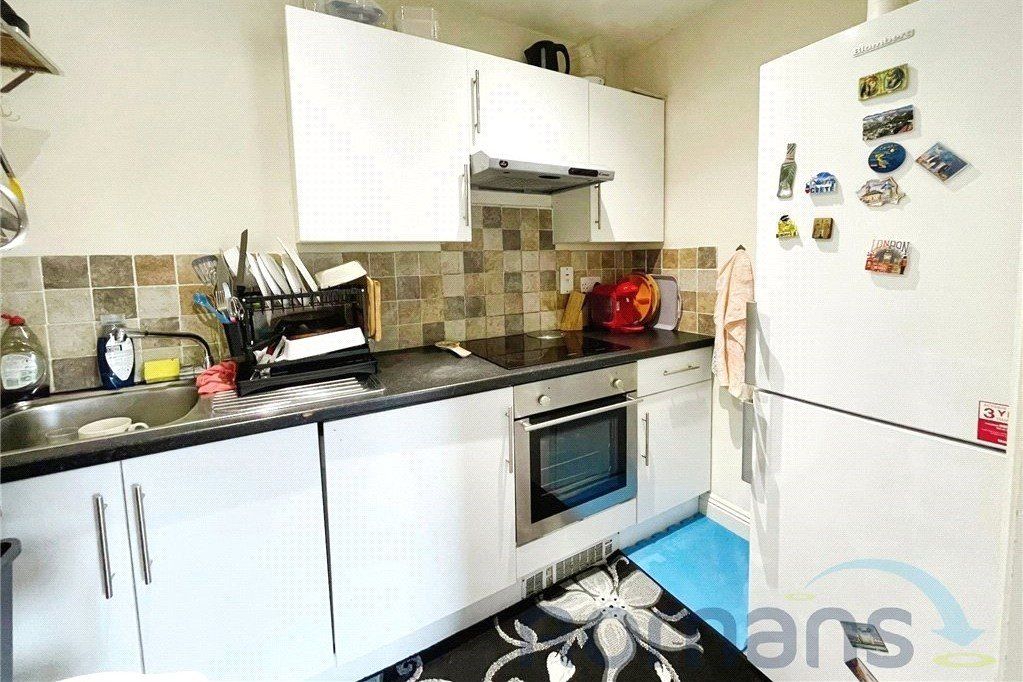 Property photo 2 of 6 Picture No. 12