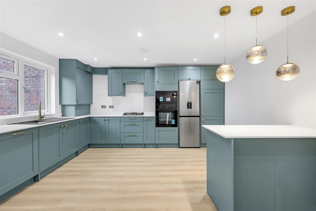 Property photo 3 of 21 3.Jpg
