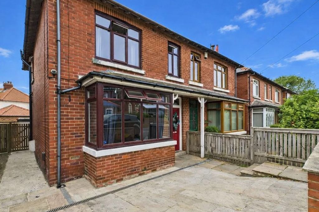 Property photo 1 of 26