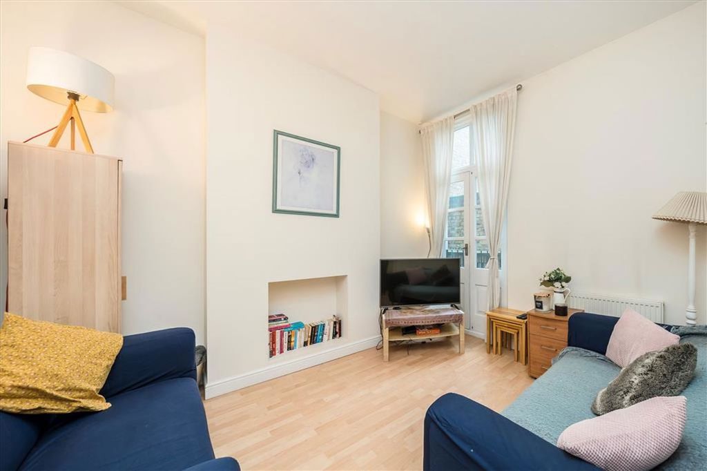 Property photo 2 of 9