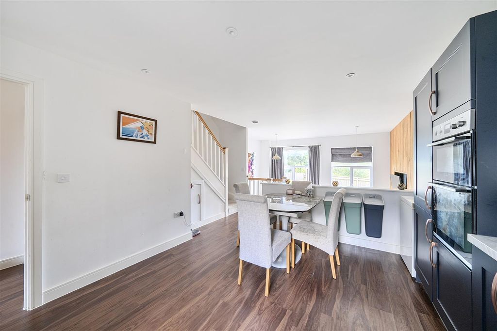 Property photo 3 of 16 1473274-11-6A2824c8A48Db.Jpg