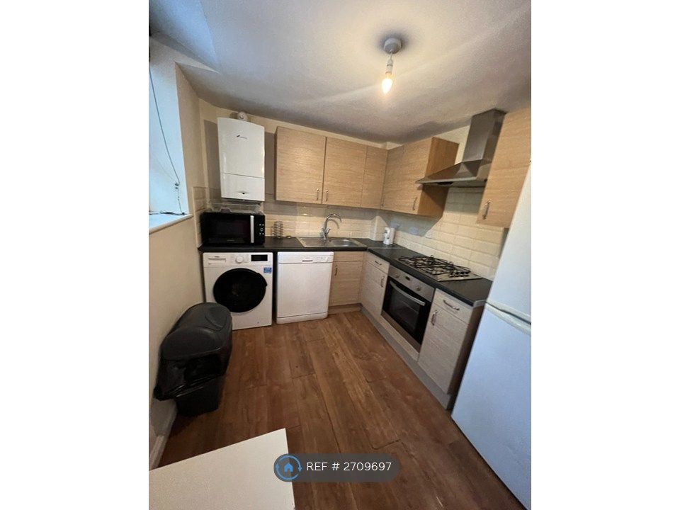 Property photo 2 of 16 Kitchen