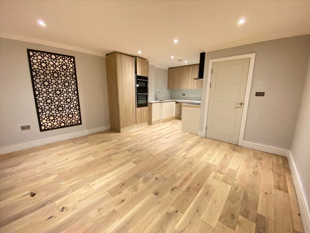 Property photo 1 of 10 Main Picture