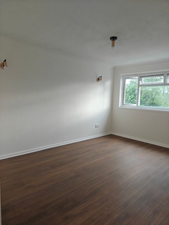 Property photo 2 of 12 Photo 1