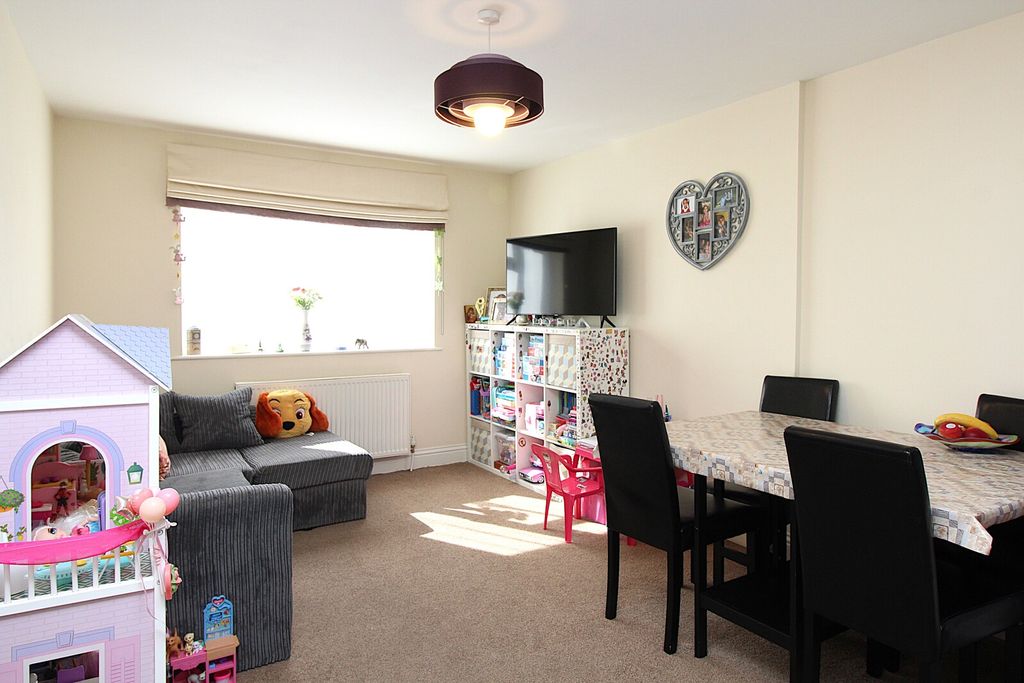 Property photo 3 of 7 Lounge View 2