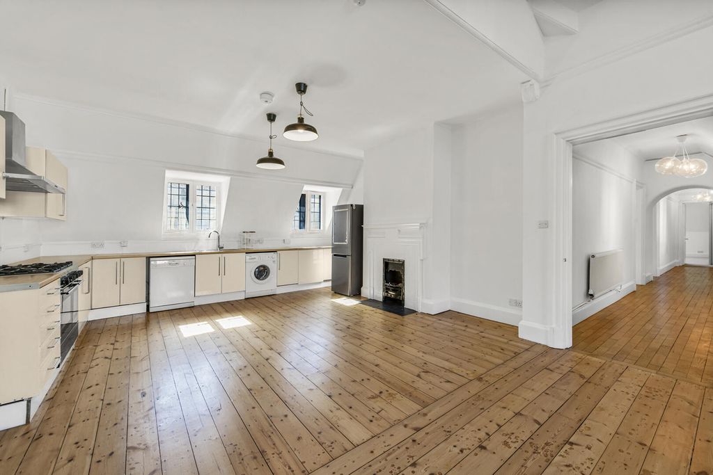 Property photo 1 of 15 Kitchen