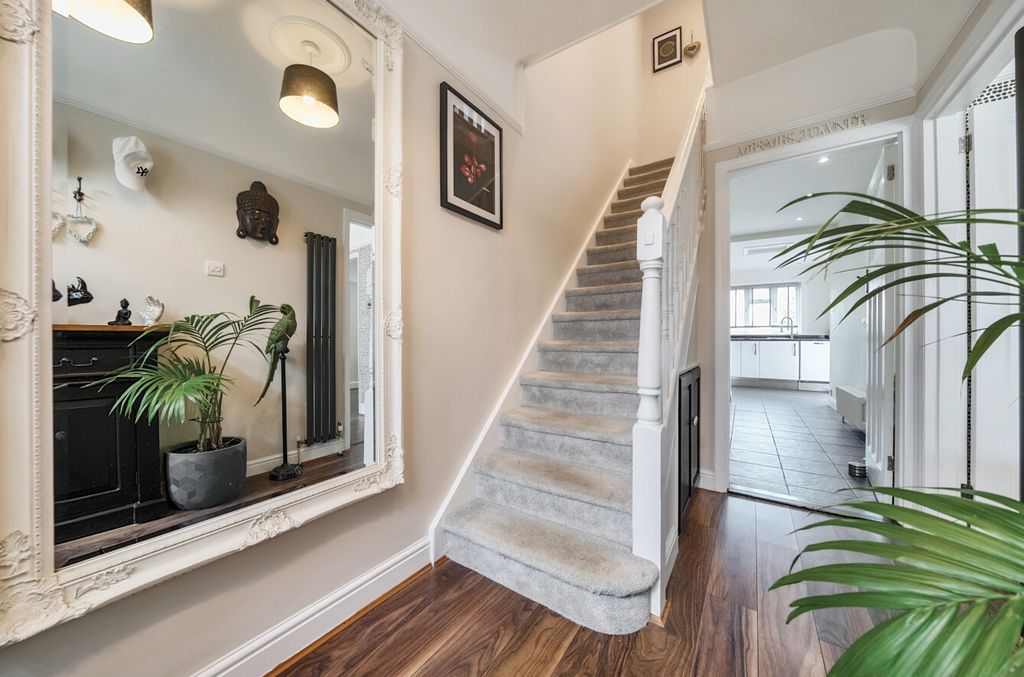 Property photo 3 of 13 1343476-24-68A746...