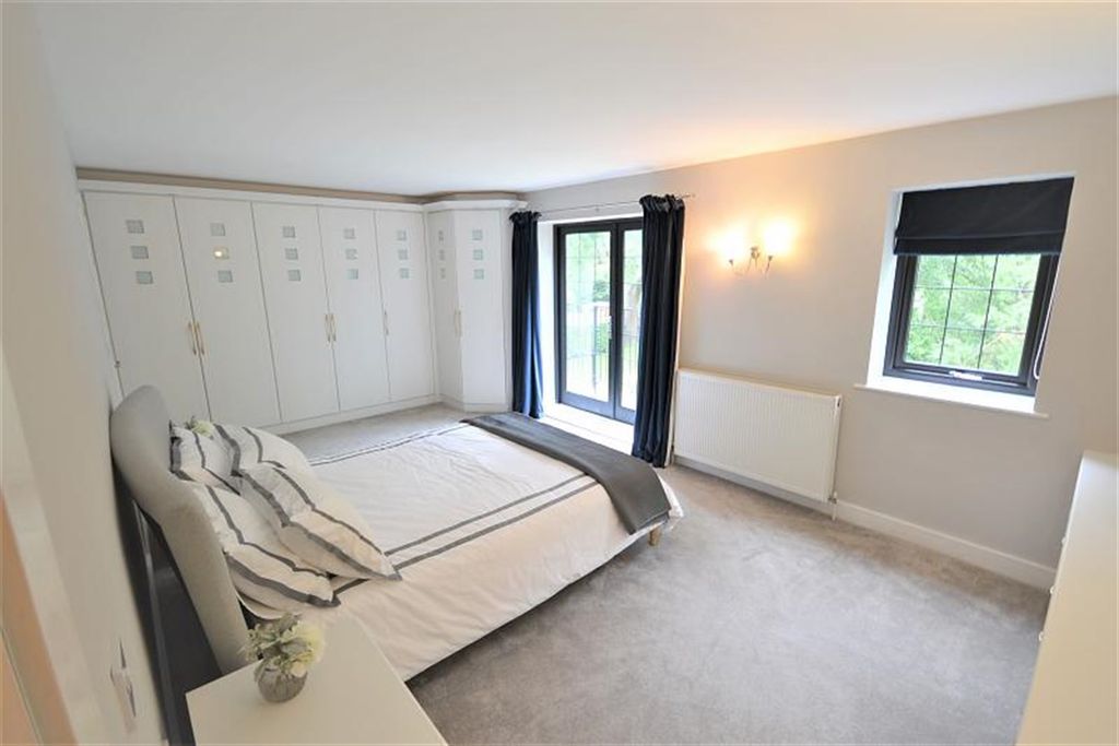 Property photo 3 of 13 Bedroom 1