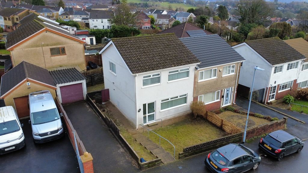 Property photo 1 of 18 Main Image