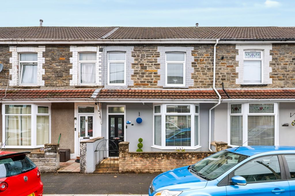 Property photo 1 of 29