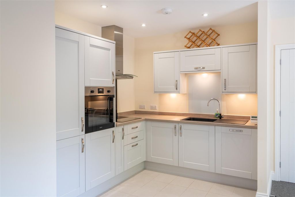Property photo 3 of 9 _A7R3065-Hdr.Jpg