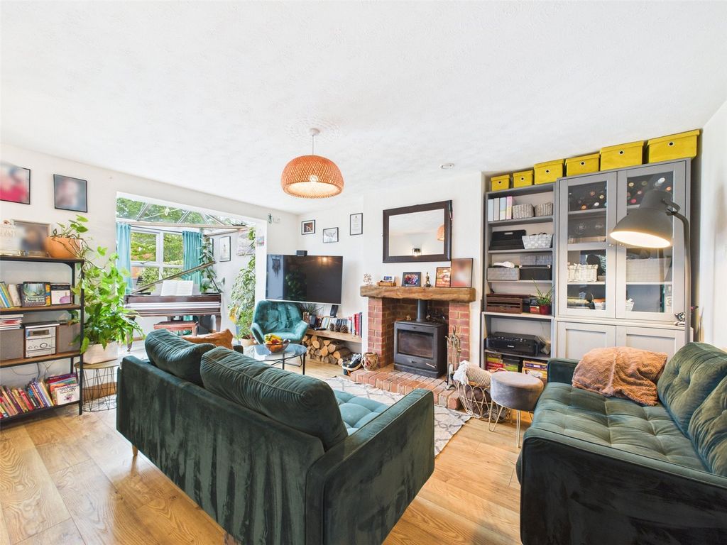 Property photo 3 of 32 Picture No. 24