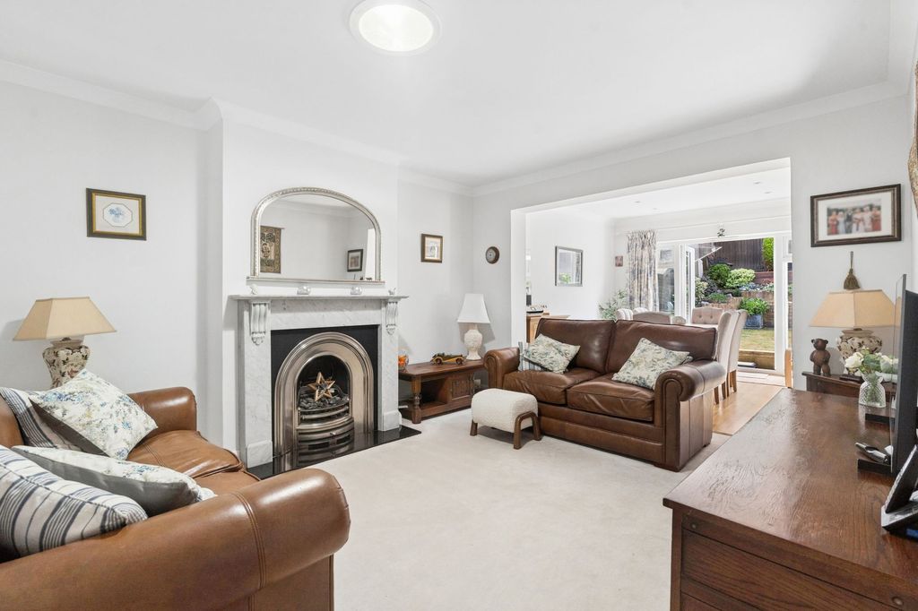 Property photo 2 of 13