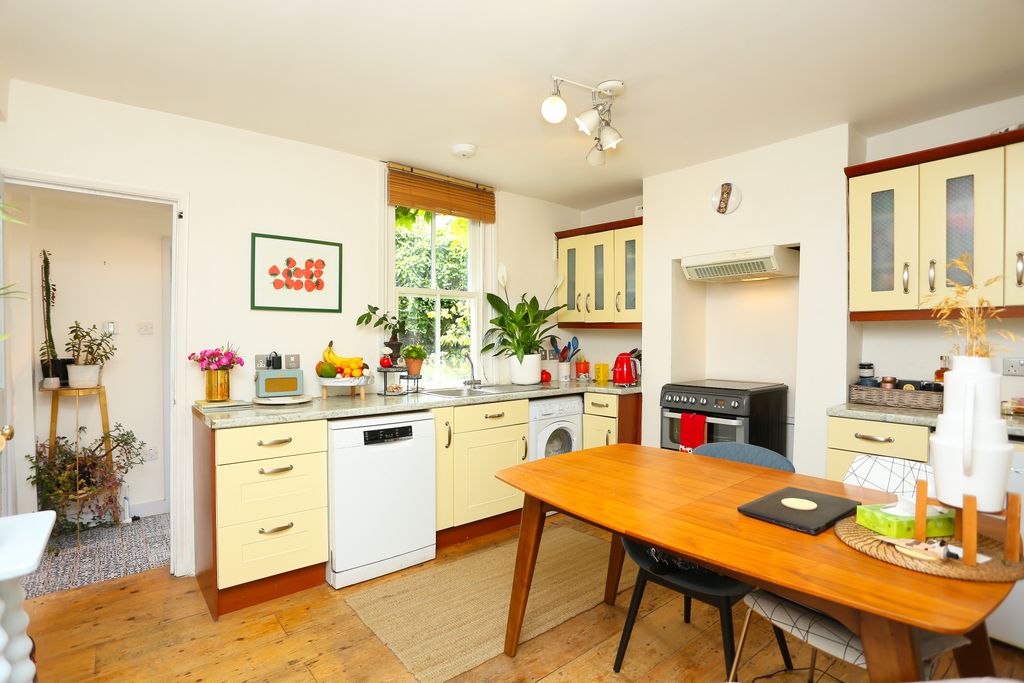 Property photo 3 of 17 Img_7368