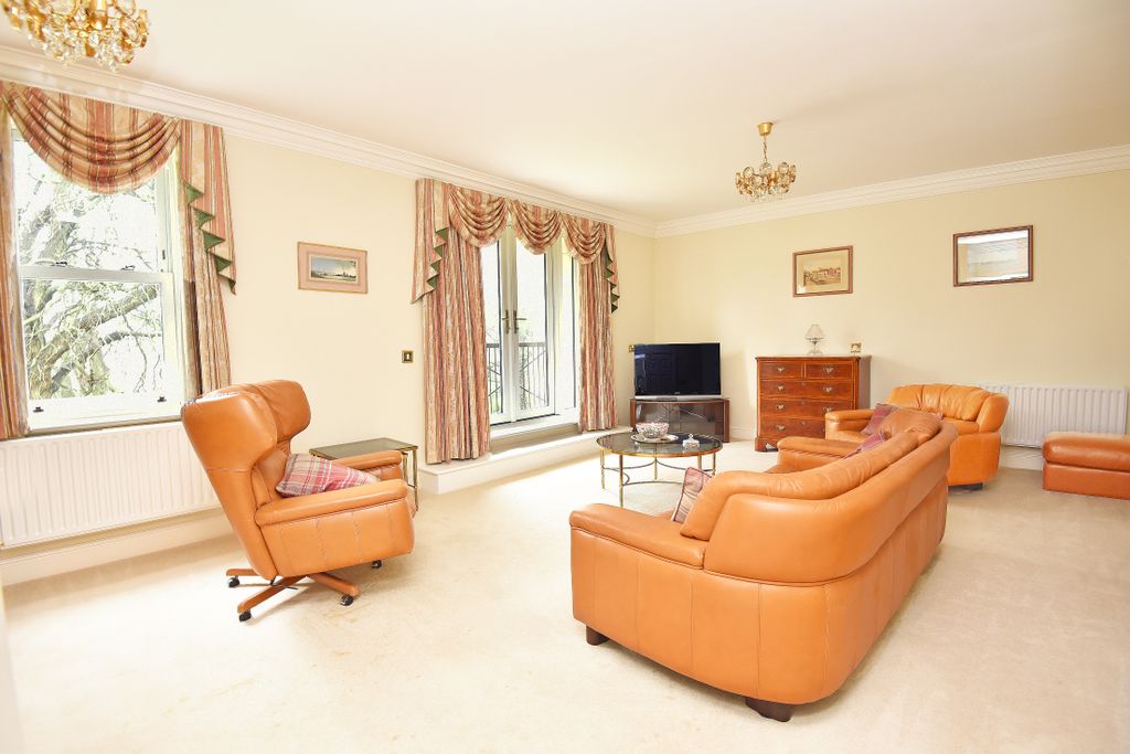 Property photo 3 of 24