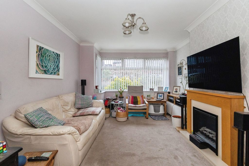 Property photo 2 of 15 Living Room