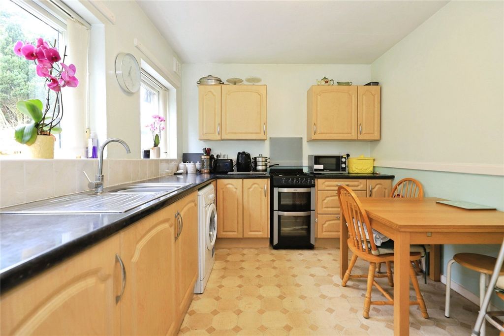 Property photo 3 of 13 Kitchen / Dining Roo