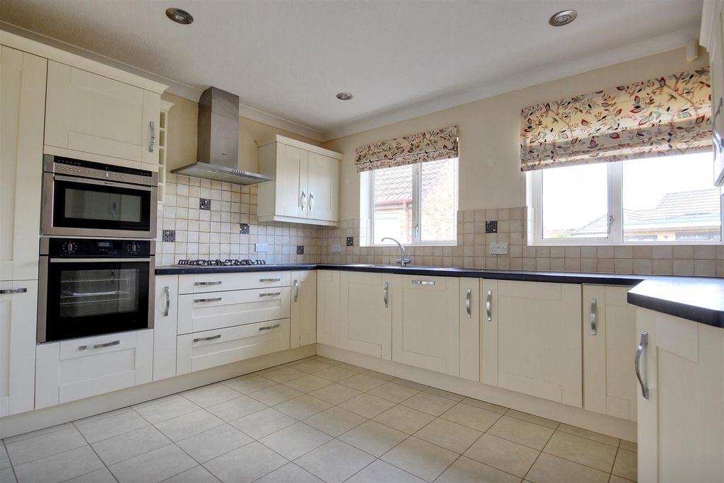 Property photo 3 of 15 Finch (9).Jpg