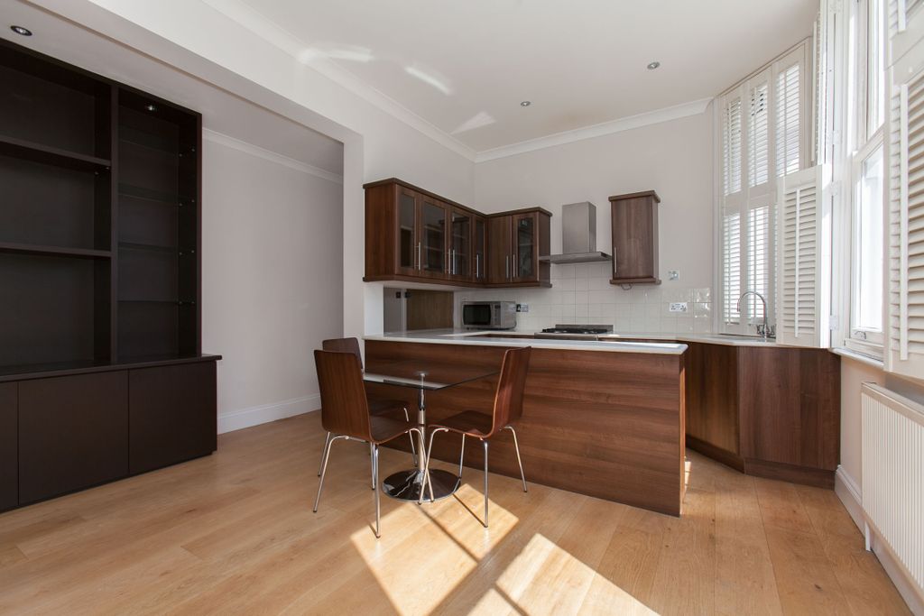 Property photo 1 of 7 1