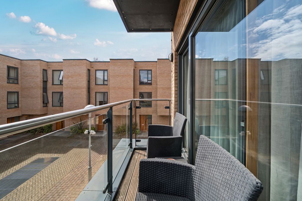 Property photo 2 of 22 1508981-3-1A01A17...