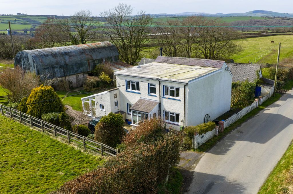 Property photo 3 of 47