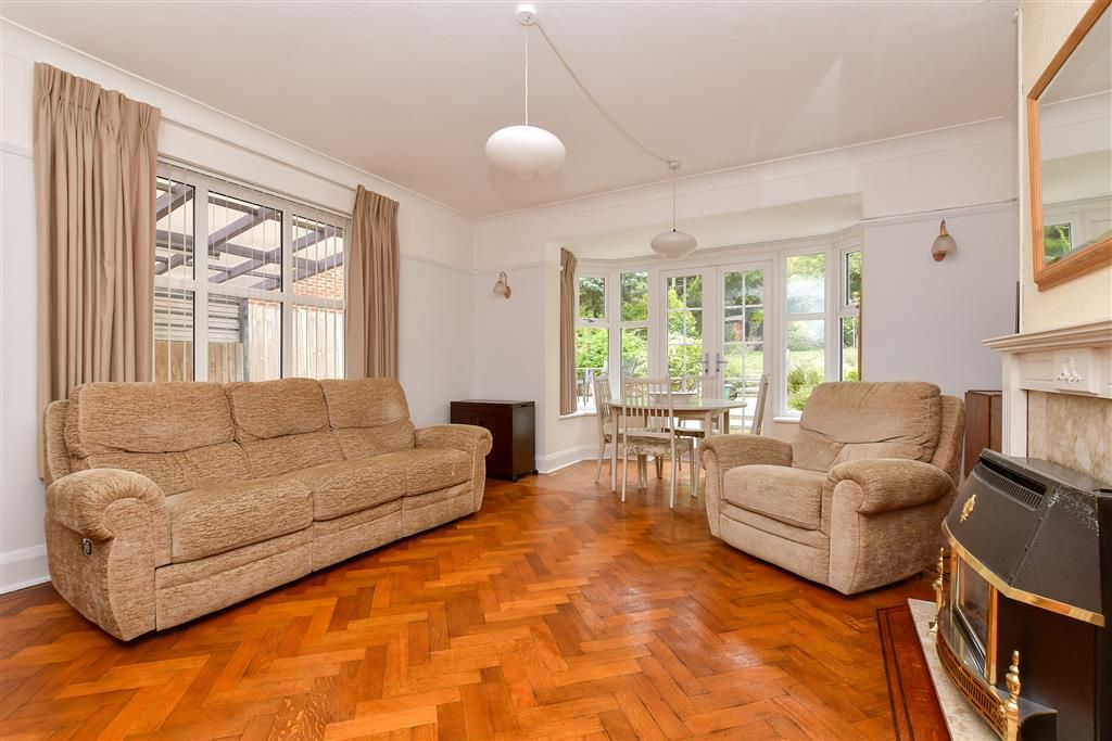 Property photo 3 of 19 Dining Room