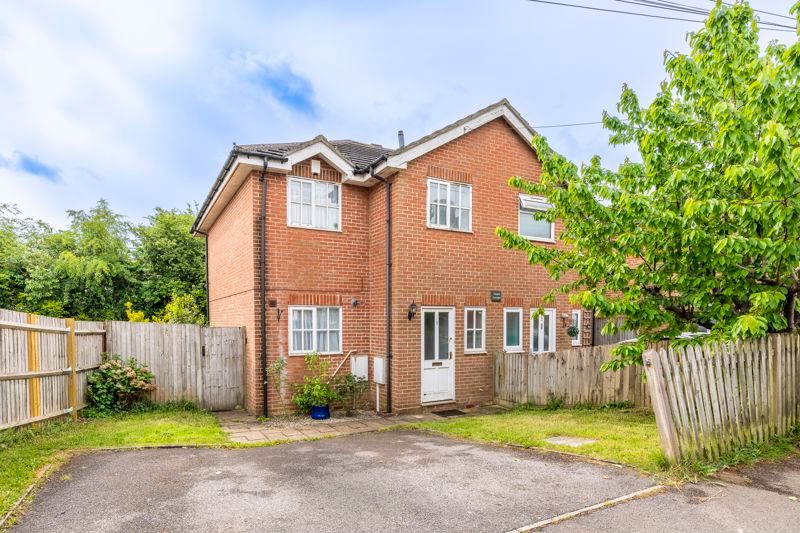 Property photo 1 of 12 Photo 14