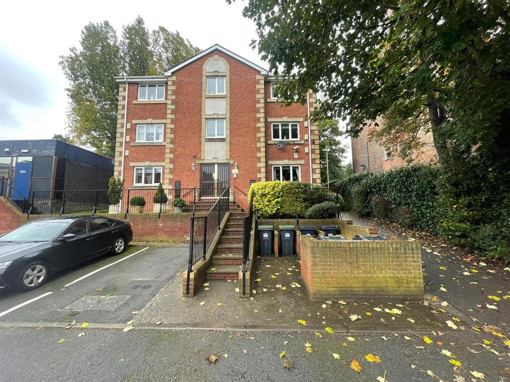 Property photo 1 of 8 E0Fa0627-B7B2-46ce-8F60-281c8350835c.Jpg