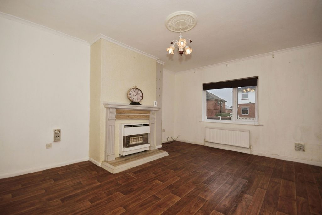 Property photo 2 of 12 Pbox-Img.Jpg