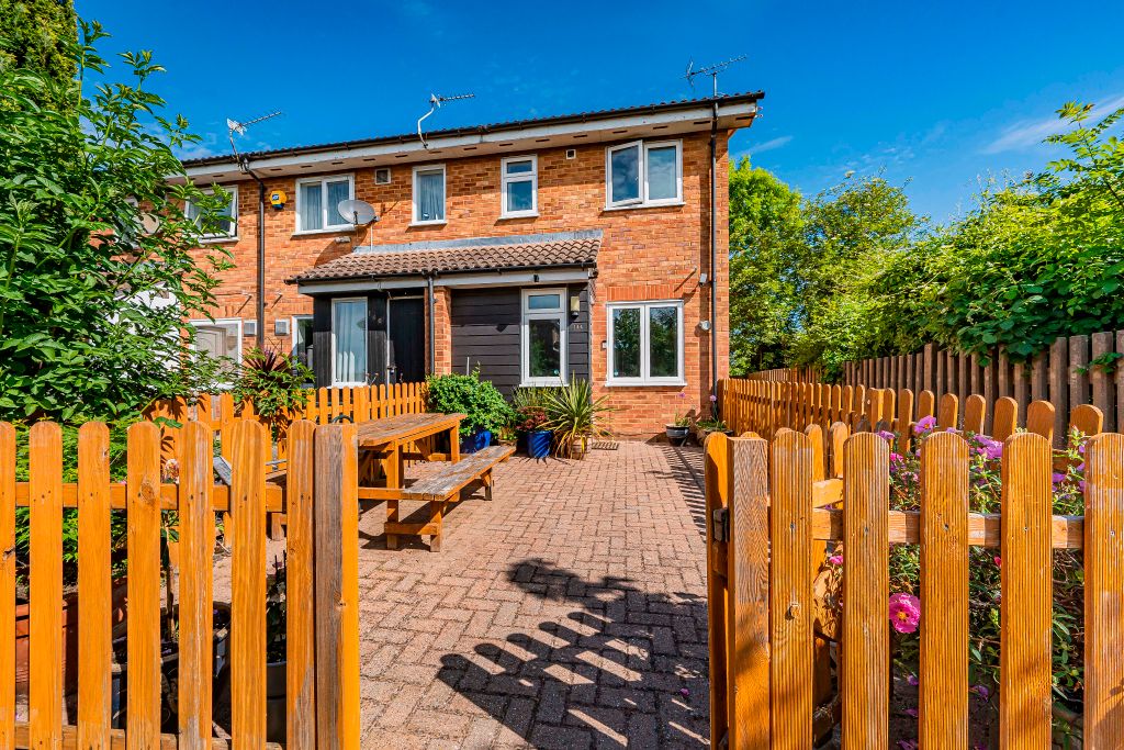 Property photo 1 of 11