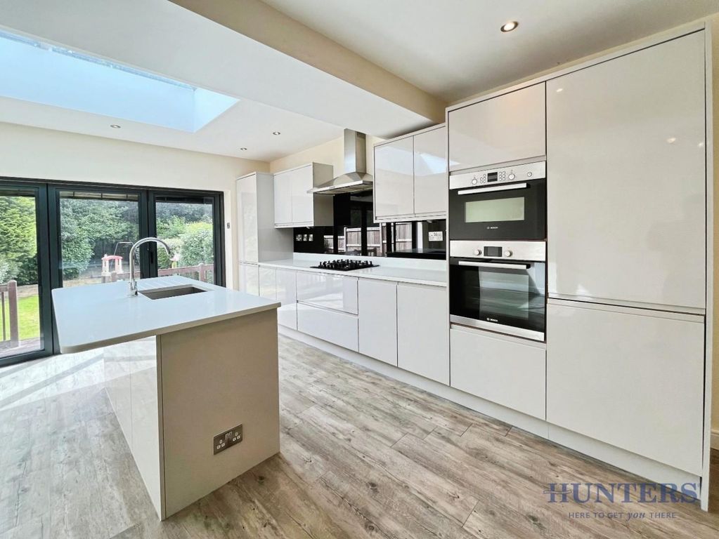 Property photo 3 of 11 90d88276-Kitchen 202.Jpeg