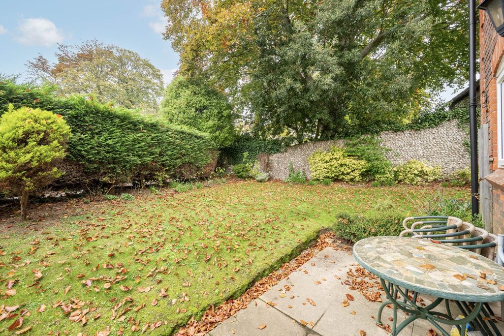 Property photo 2 of 15