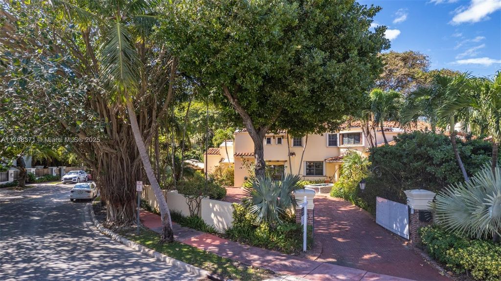 Property photo 3 of 13 <Alttext/>