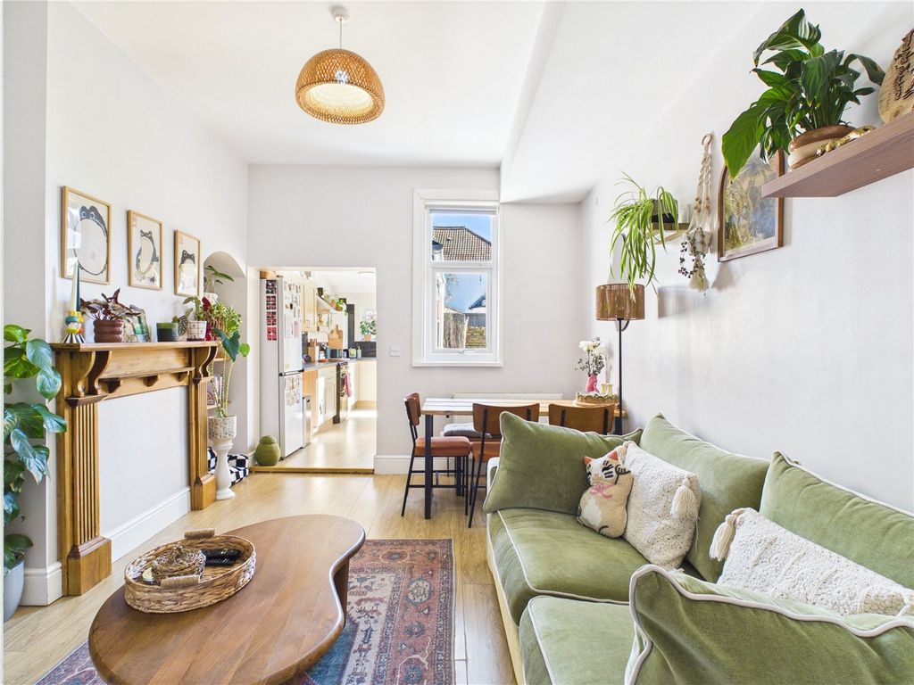 Property photo 1 of 16 Picture No. 17