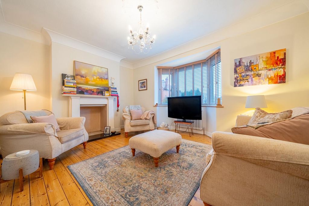 Property photo 2 of 17 Living Room