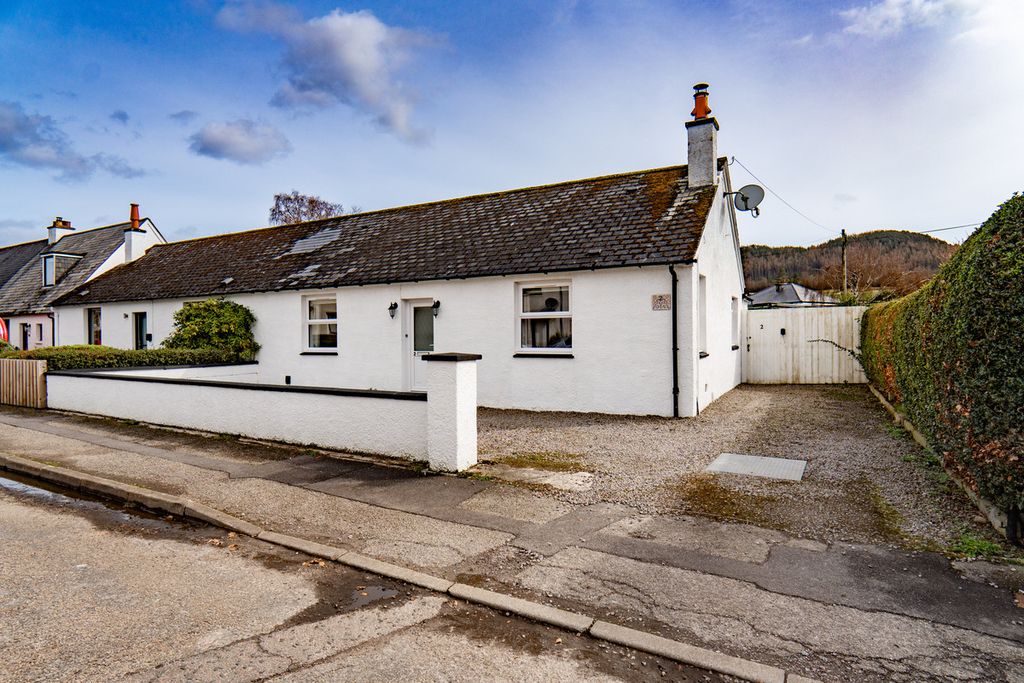 Property photo 1 of 36