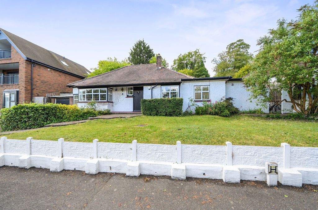 Property photo 1 of 19 Photo 17