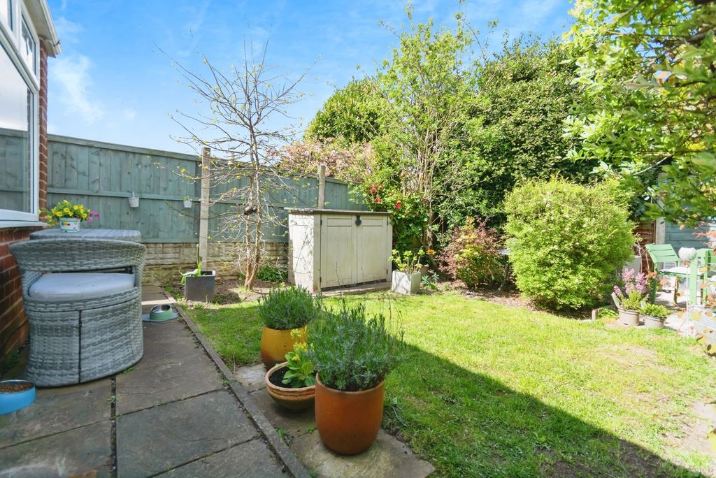Property photo 2 of 17 Photo