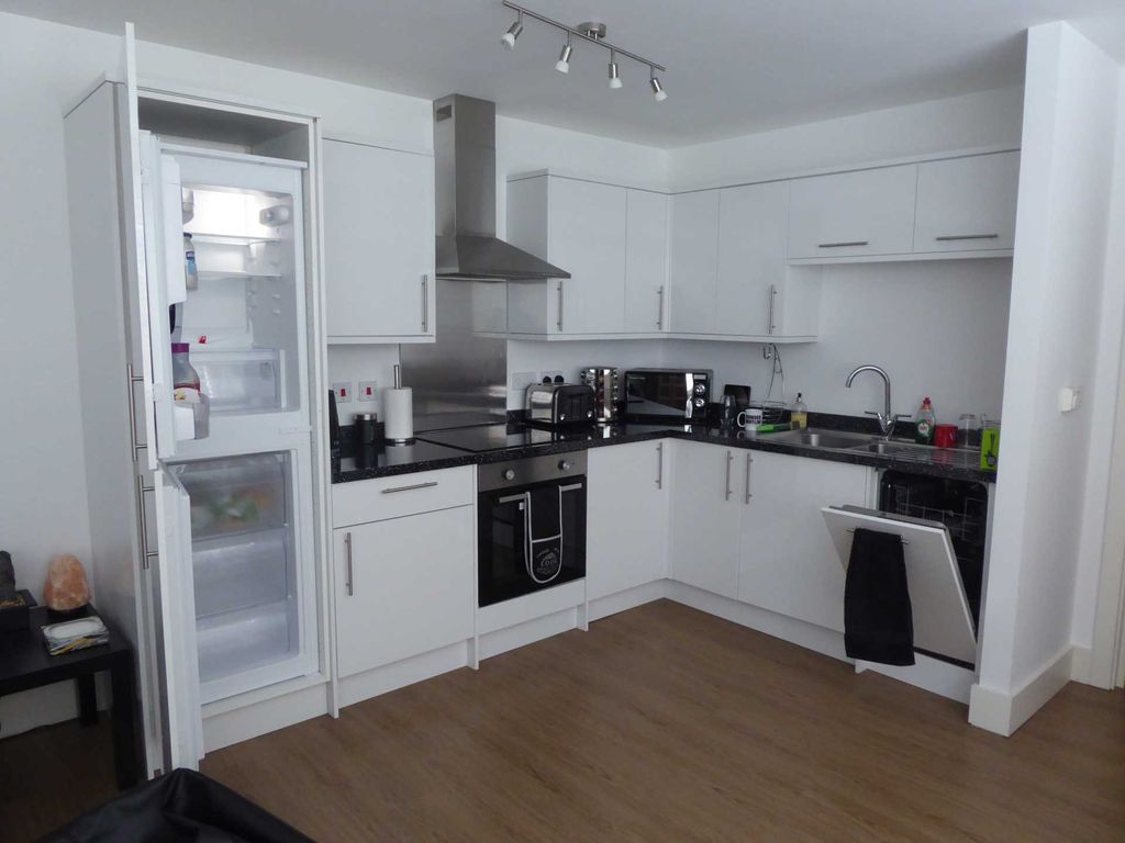 Property photo 2 of 9