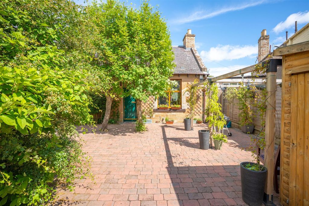 Property photo 1 of 27 S01.Jpg