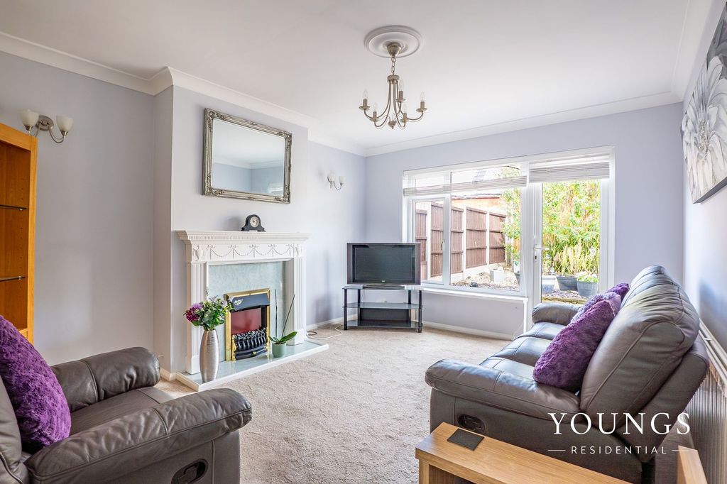 Property photo 2 of 19